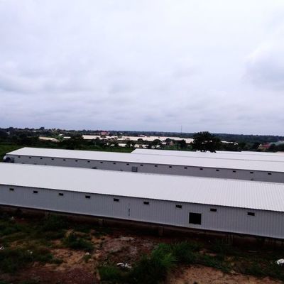 โครงสร้างกรอบเหล็ก Prefab สําหรับเครื่องจักรการเกษตร Q235B Q355B