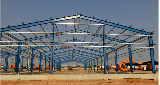 ประเทศจีน โครงสร้างอุตสาหกรรม Prefab โกดัง คุณภาพสูง สร้างตามความต้องการสําหรับการเก็บ