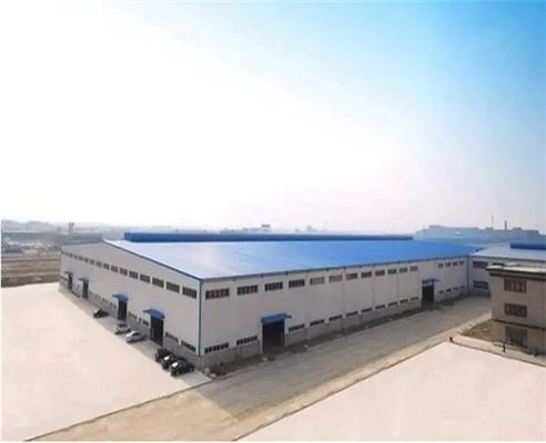 Qingdao คุณภาพสูง โกดังสแตนเลส Prefabricated โครงสร้างสแตนเลสออกแบบอาคารงานที่กําหนดเอง