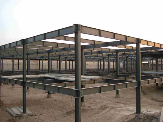 โครงสร้างเหล็กเบาอุตสาหกรรม Prefabricated อาคารคลังสินค้า H ส่วนก่อสร้าง ผลิตโดยจีน