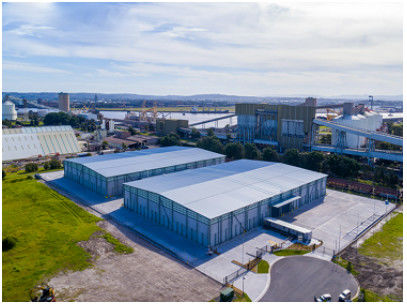 โครงสร้างสแตนเลสเติบโตเร็ว โครงสร้างสแตนเลสสีผนังแผ่น Prefab กระบี่โรงงาน