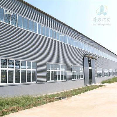 โกดังโครงสร้างเหล็ก Q235B พร้อมอายุการใช้งาน 50 ปี