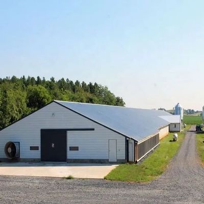การผลิตโครงสร้างเหล็กชั้นเดียวแบบ Prefab สําหรับอาคารโกดัง
