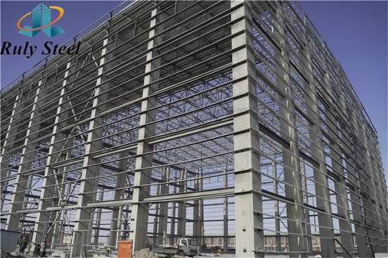 โลหะ Prefab โลหะโครงสร้างการผลิตสําหรับอาคารคลังสินค้า