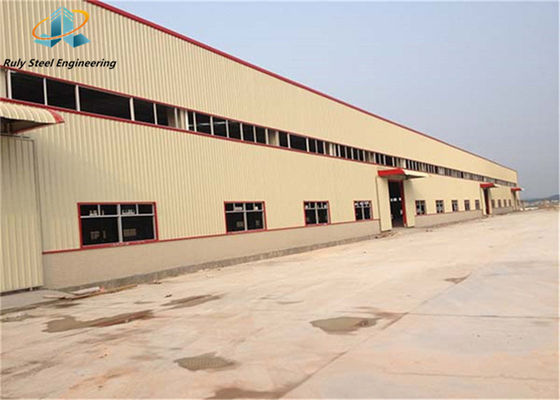 โครงสร้างสแตนเลส Prefab โรงงานที่ทันสมัยยั่งยืนสําหรับความต้องการการผลิต อาคาร