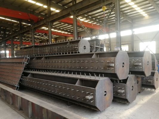 Alkyd / Epoxy painted / Galvanized Steel Structure Members GB UB มาตรฐาน ASTM