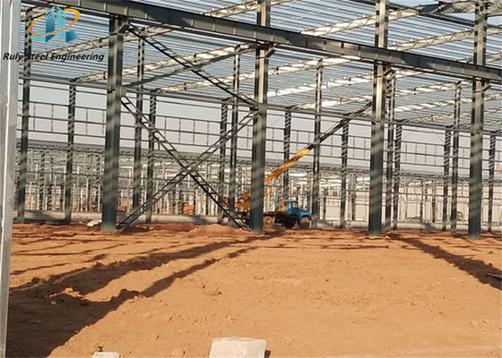 คลังสินค้าซีเมนต์ พื้นที่ใหญ่ โครงสร้างเหล็กชุดเรือน อาคาร วัสดุก่อสร้าง โรงงานผลิตโลหะชุดเรือน