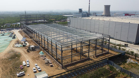 โกดังโครงสร้างเหล็ก Prefab กับ H-Section Beams อายุการใช้งาน 50 ปี