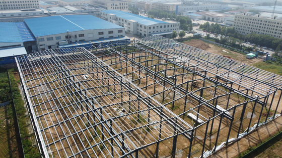 โรงงานสร้างโครงสร้างเหล็ก H-Section Prefab พร้อมเครนสะพาน