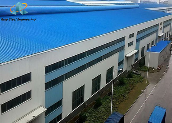 ประหยัด คุณภาพสูง Pre-engineered Prefabricated โครงสร้างเหล็กโรงงานคลัง