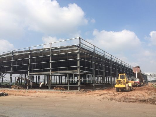 ประหยัด คุณภาพสูง Pre-engineered Prefabricated โครงสร้างเหล็กโรงงานคลัง