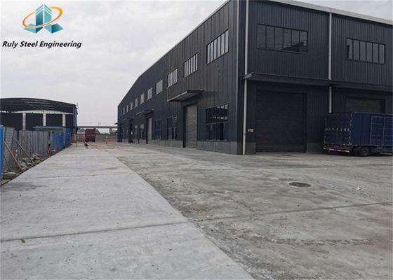อาคารโรงงานโลหะเบาช่างช่างอาคารก่อสร้างอาคาร Prefab อาคารโกดัง