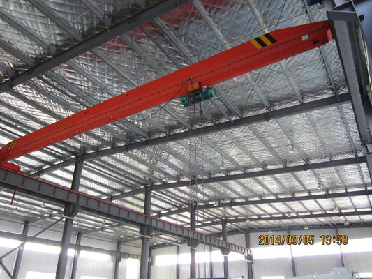 โครงสร้างกรอบเหล็กช่างเรียบง่าย การประกอบ โครงสร้างโลหะ corrugated โครงสร้างเหล็ก โกดัง