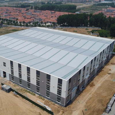 อาคารโกดังเหล็ก Prefab Q235B Q355B กรอบ H-Section
