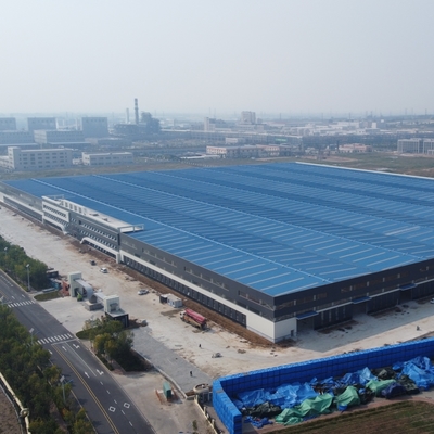 โกดังโครงสร้างเหล็ก Prefab ด้วยกรอบ H-Section Q235B Q355B