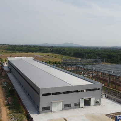กรอบโรงงานเหล็ก Prefab พร้อมแผ่นแซนวิชกระจก