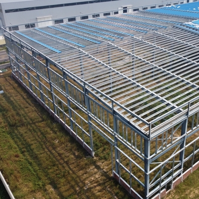 อาคารโครงสร้างเหล็ก Prefab ที่มีอายุการใช้งาน 50 ปี ได้รับการรับรอง CE