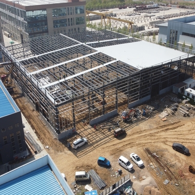 โรงงานสร้างโครงสร้างสแตนเลสแบบ Prefab ด้วยเครื่องกันหนาวจากกระจก