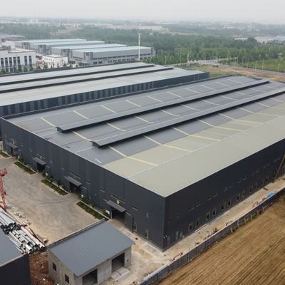 อาคารโครงสร้างเหล็ก Prefab ที่มีอายุการใช้งาน 50 ปี ได้รับการรับรอง CE
