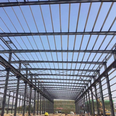 โครงสร้างเหล็ก Prefab โกดัง 133m x 67m กับแผ่นกระจก