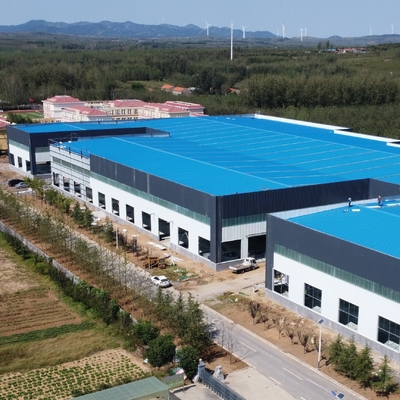 อาคารโครงสร้างเหล็ก Prefab Q235 Q355 โรงงานโกดังขนาดใหญ่