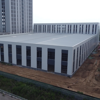 โกดังเหล็ก H-Section Prefab พร้อมเครนสะพานและอุปกรณ์กันความร้อน