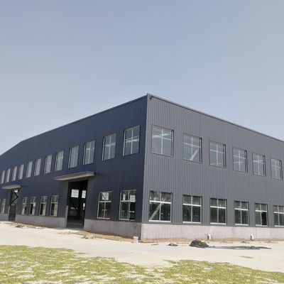 โกดังเหล็ก H-Section Prefab พร้อมเครนสะพานและอุปกรณ์กันความร้อน