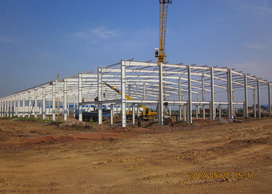 โรงงานโรงงานโครงสร้างเหล็ก Preengineered น้ําหนักเบา คุณภาพสูง