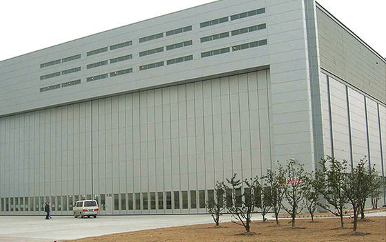 โรงเก็บเครื่องบินโครงสร้างเหล็กพร้อมเหล็ก Q235B Q355B ASTM A36