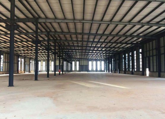อาคารคลังสินค้าเหล็กแบบ Prefab พร้อมแผ่นเคลือบเหล็ก